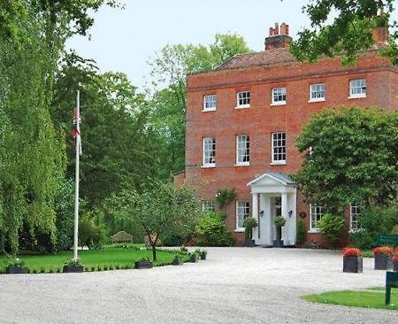 Mulberry House Pension Ongar Buitenkant foto