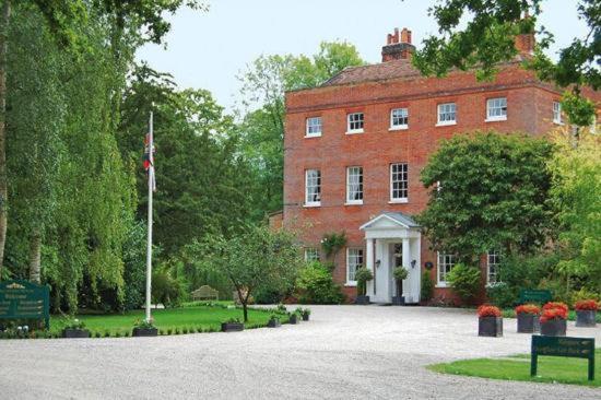 Mulberry House Pension Ongar Buitenkant foto
