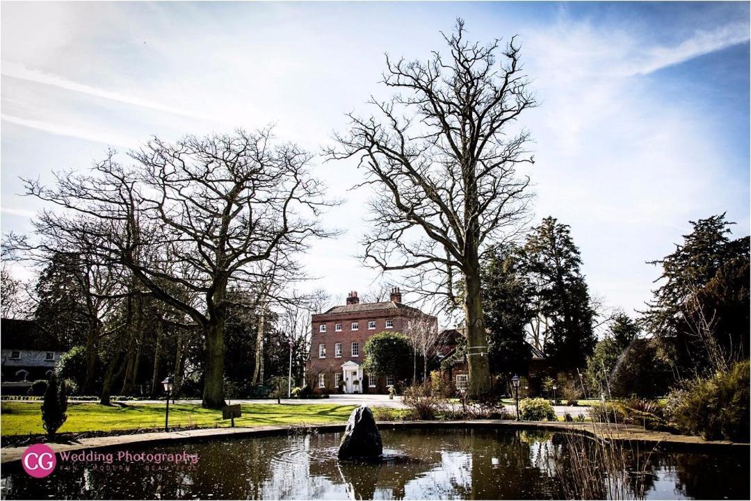 Mulberry House Pension Ongar Buitenkant foto
