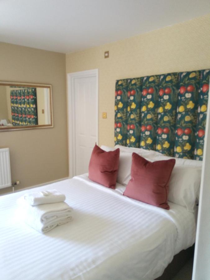 Mulberry House Pension Ongar Buitenkant foto