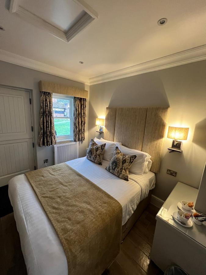 Mulberry House Pension Ongar Buitenkant foto